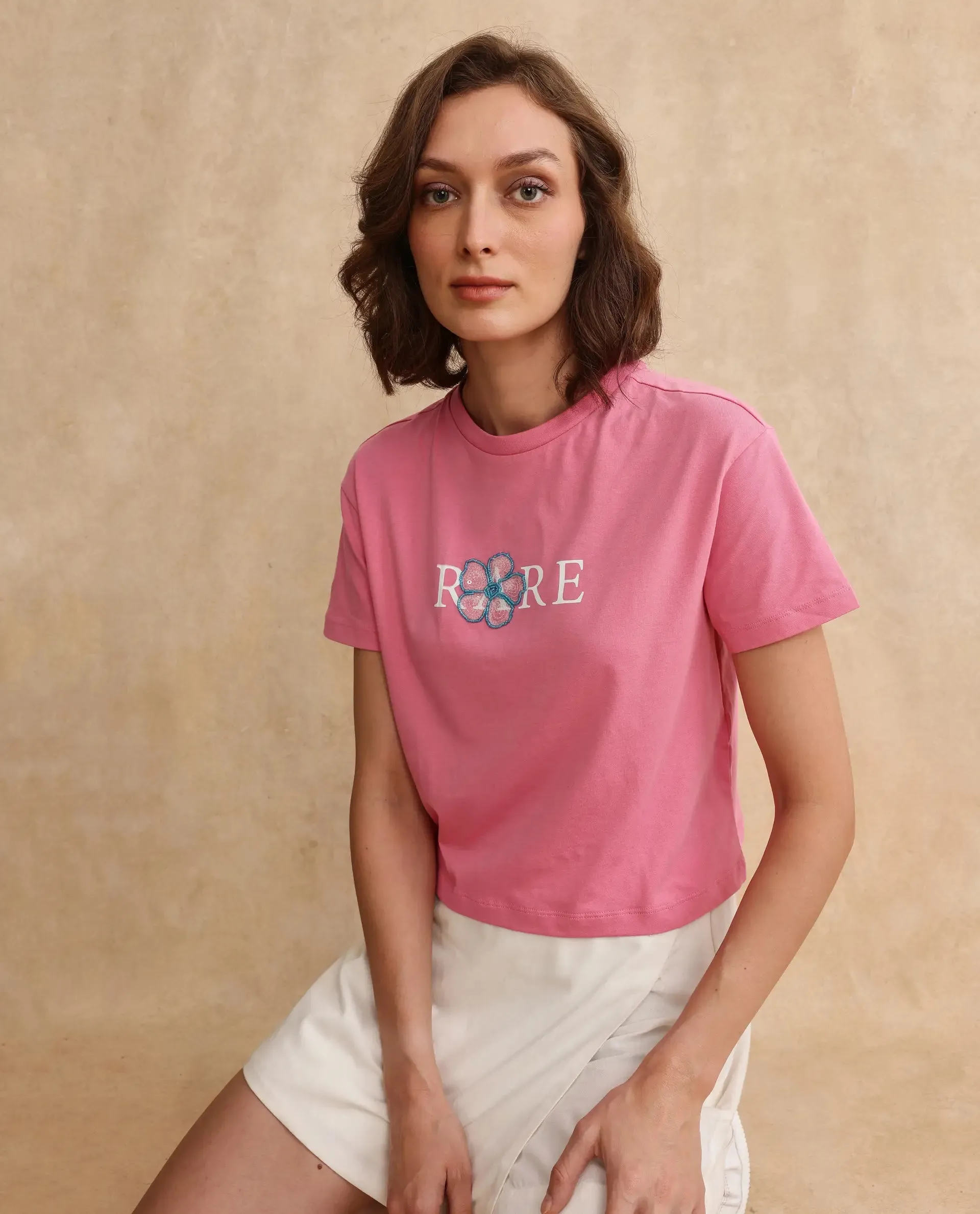 Rareism Women Jiver Light Pink Cotton Blend Fabric Short Sleeve Crew Neck Relaxed Fit Cropped Graphic Print T-Shirt