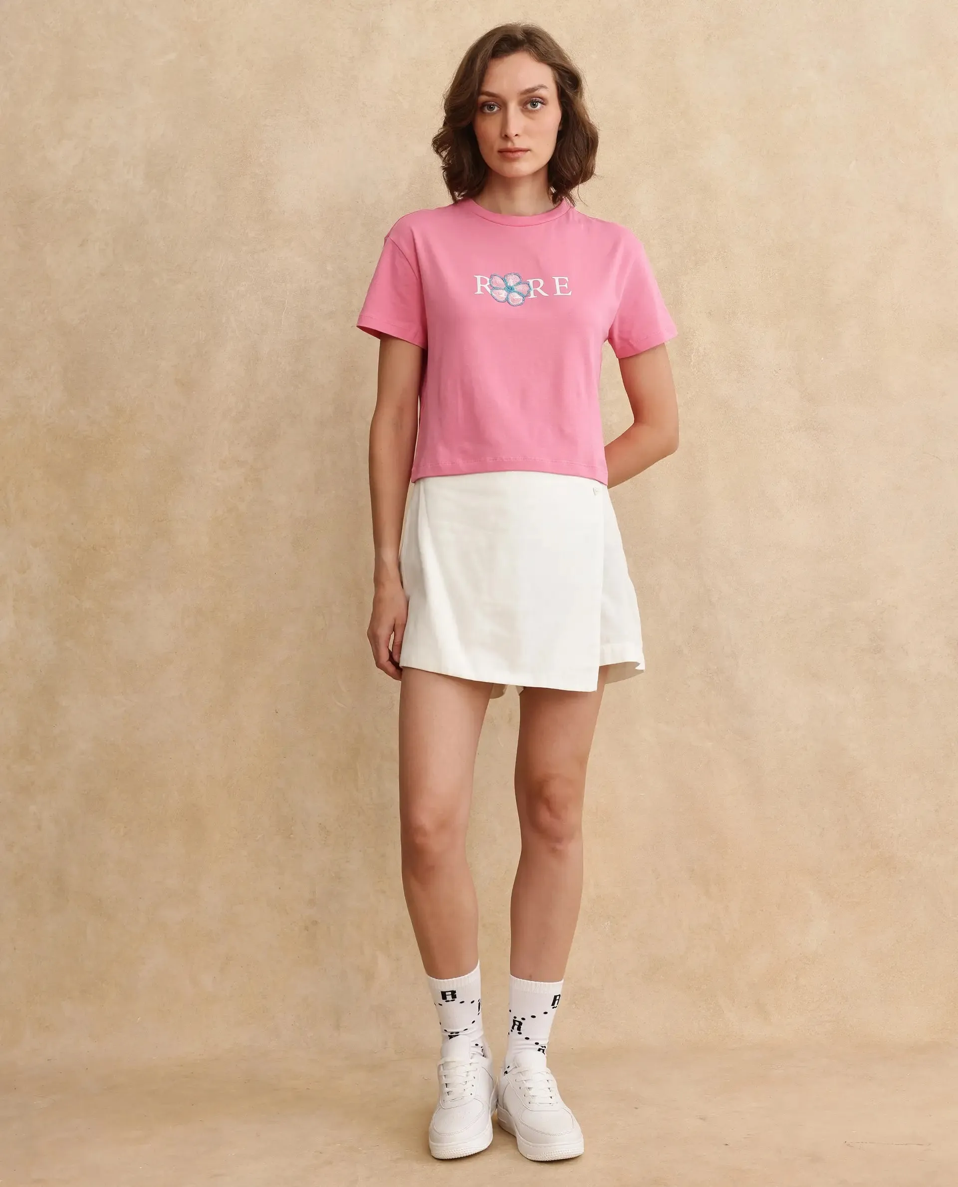 Rareism Women Jiver Light Pink Cotton Blend Fabric Short Sleeve Crew Neck Relaxed Fit Cropped Graphic Print T-Shirt
