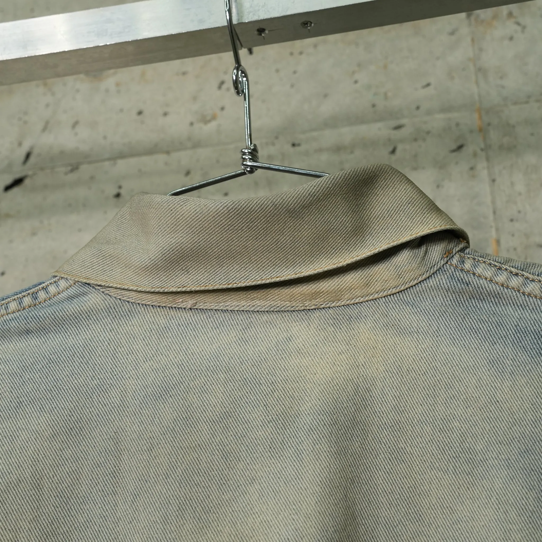 ROBERT U CARVER / LIGHT BLUE