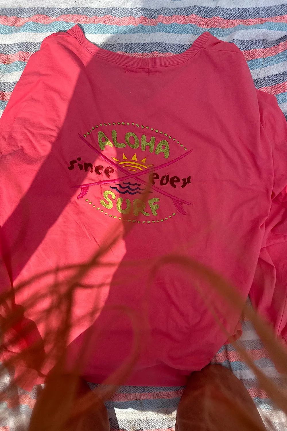 SURF ATTITUDE V SWEATSHIRT